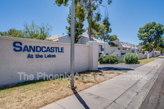 Building Photo - 1143 E Sandpiper Dr