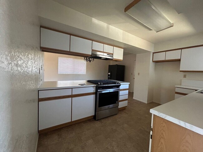 Building Photo - 1311 Oceanaire Dr