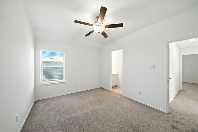 Foto del edificio - 15011 Old Horseshoe Lake Dr