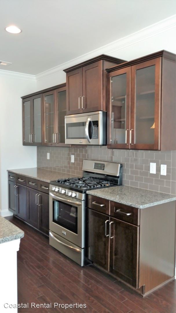 Building Photo - 5 br, 3.5 bath House - 4615 Planters Row Way