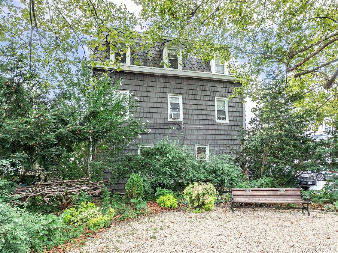 Foto principal - 316-324-324 Sea Cliff Ave