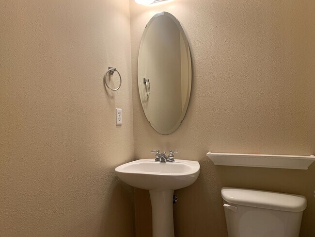 Building Photo - Charming 3bd in Totem Lake!