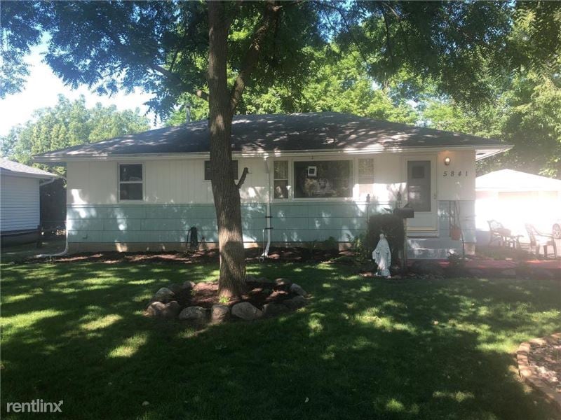 Foto principal - 3 br, 2 bath House - 5841 Regent Ave N