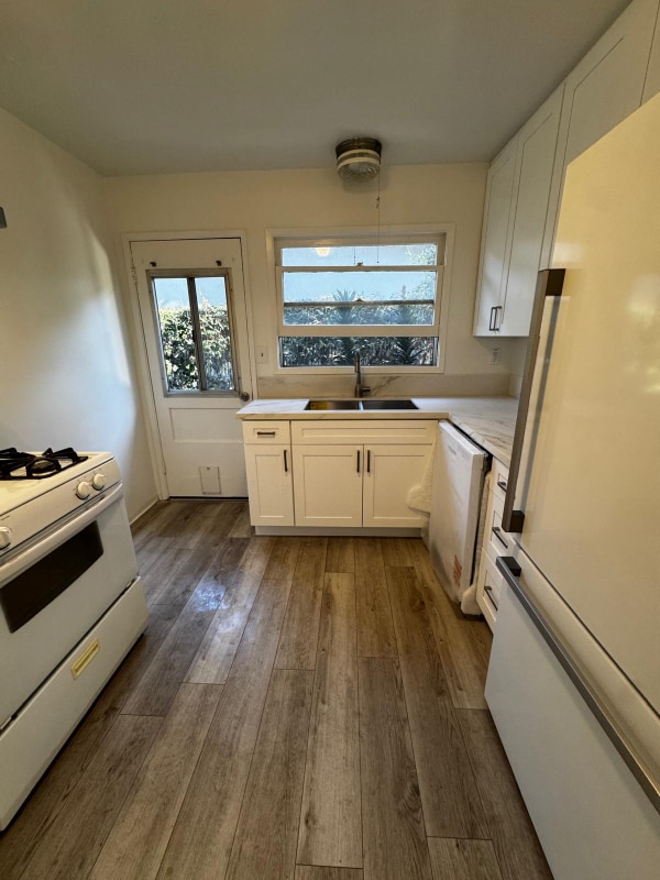 Building Photo - 1800 Viola Pl