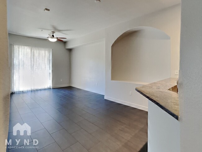 Foto del edificio - 68 E Serene Ave