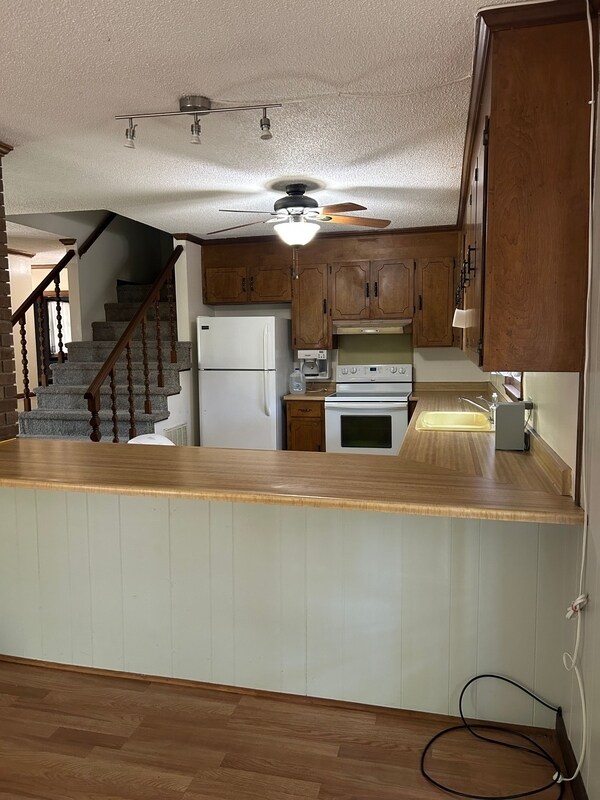 Foto del edificio - 2616 Locust Hill Rd