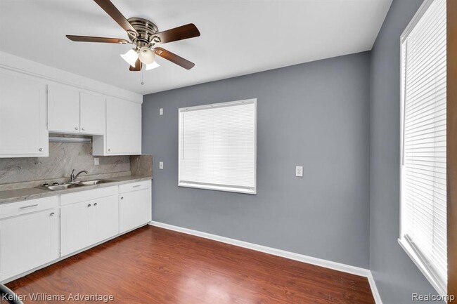 Building Photo - 11662 Bramell