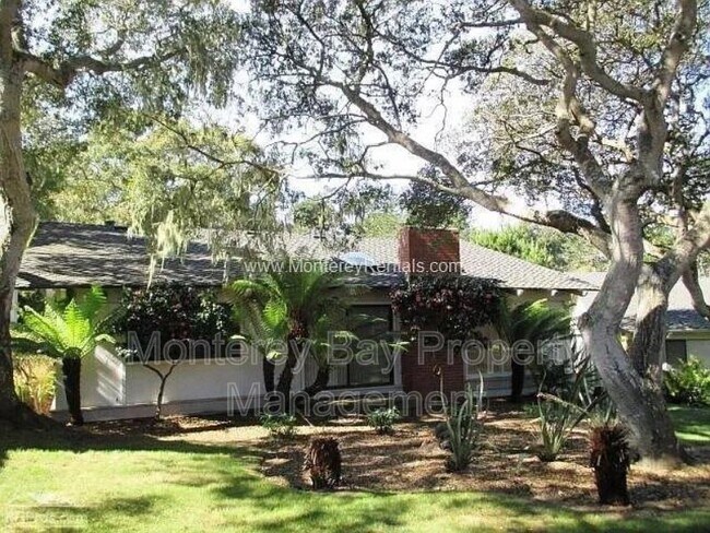 Foto del edificio - 58 Country Club Gate