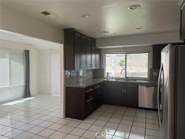 Foto del edificio - 24451 Quintana Dr