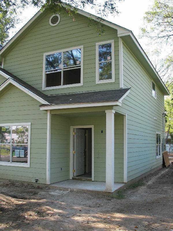 Building Photo - 1501 East 3rd Street