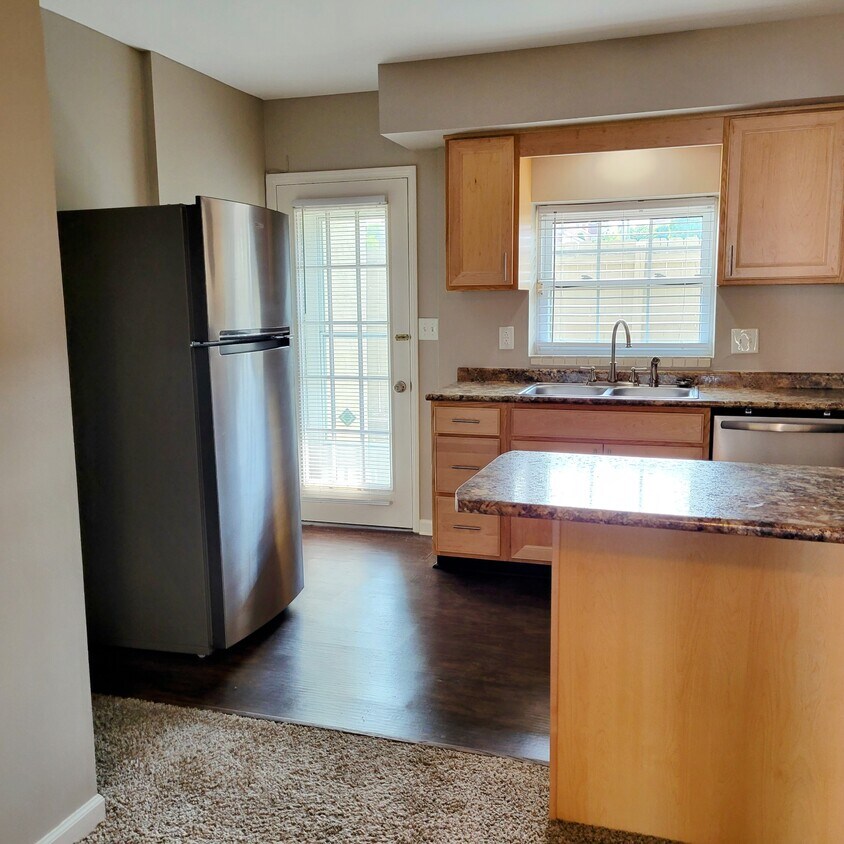 104 Childers St, Clarksville, TN 37040 Townhome Rentals in