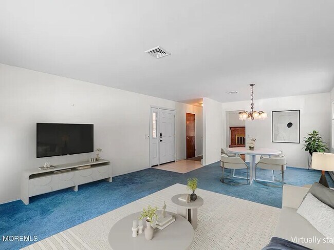 Foto del edificio - 43 Freeport Ct