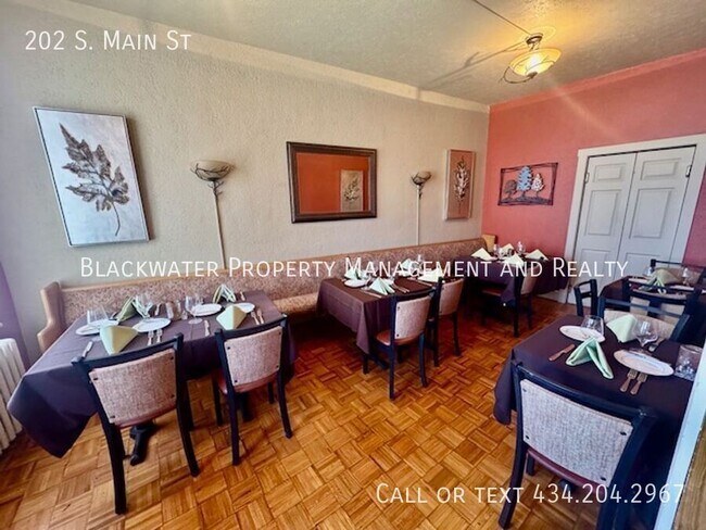 Foto del edificio - 202 S Main St