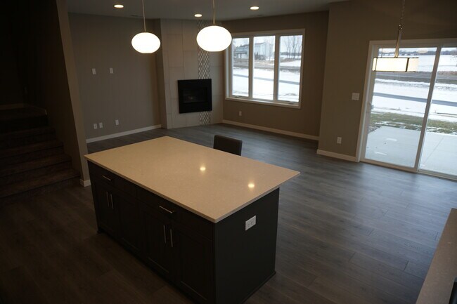 Vivienda de concepto abierto - 3805 Stacy Dr