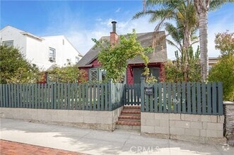 Building Photo - 1024 S Juanita Ave