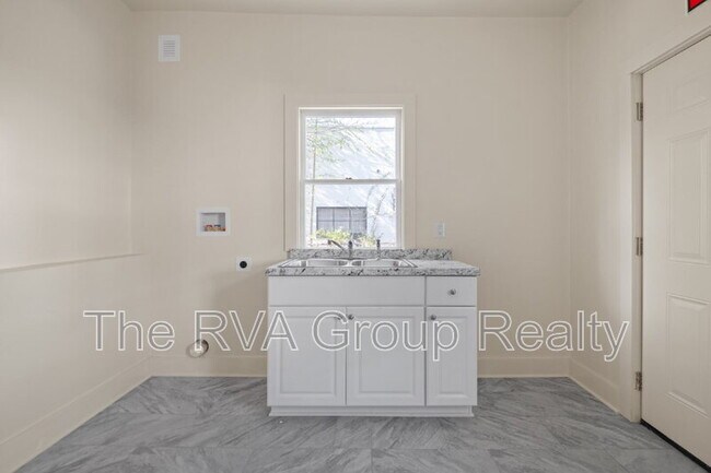 Building Photo - 25 S Jefferson St