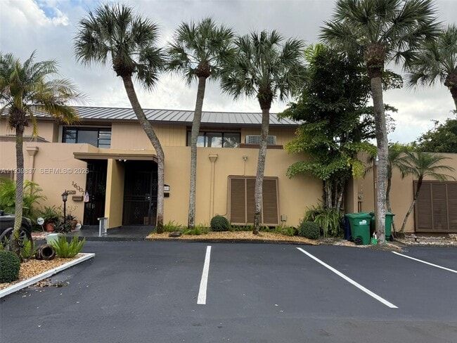 Foto del edificio - 16005 Kingsmoor Way