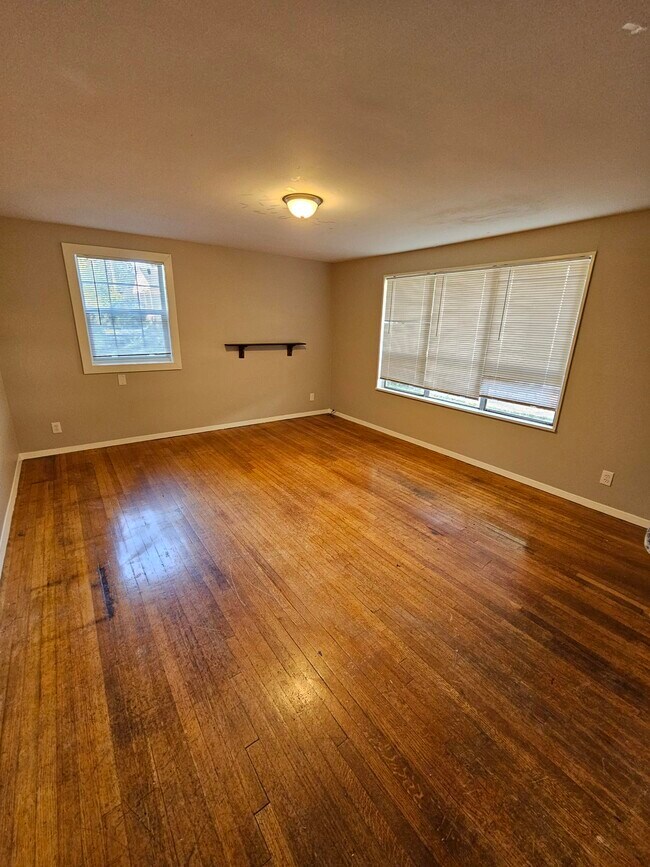 Foto del edificio - 2932 Walker Ave