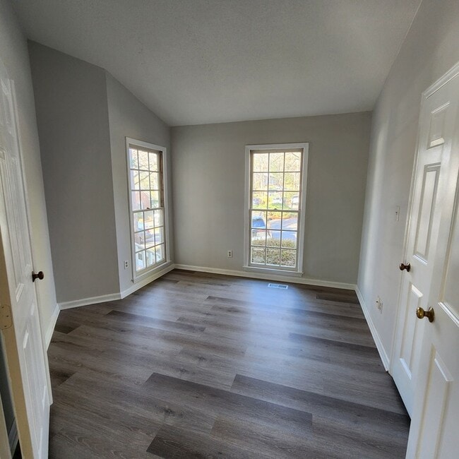 Foto del edificio - 5712 Finsbury Ct