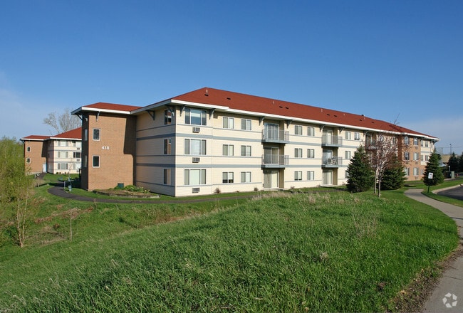 Building Photo - Scandia Shores