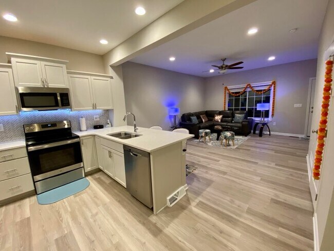 Building Photo - 9425 Primo Ln