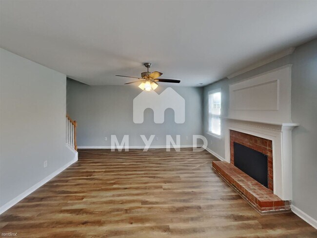 Building Photo - 4 br, 2.5 bath House - 312 N Waters Edge Dr