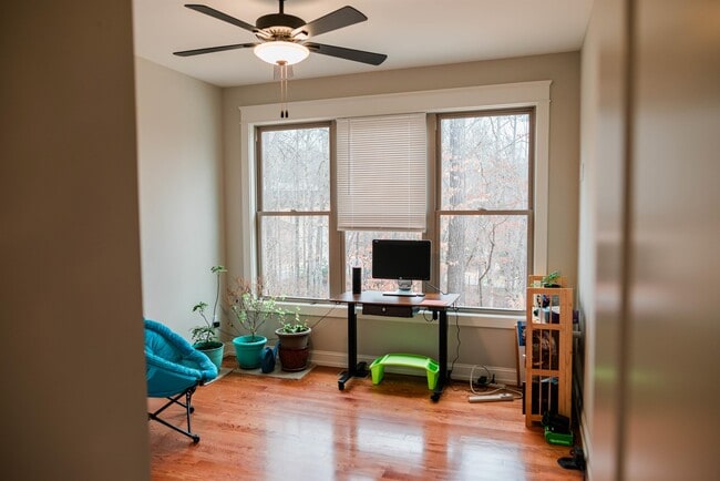 Building Photo - 503 Viewpoint Ct