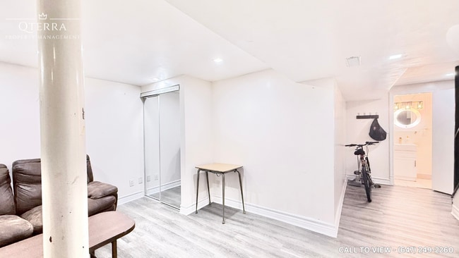 Building Photo - 73 Horseley Hill Dr