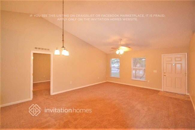 Building Photo - 6020 Kaley Dr