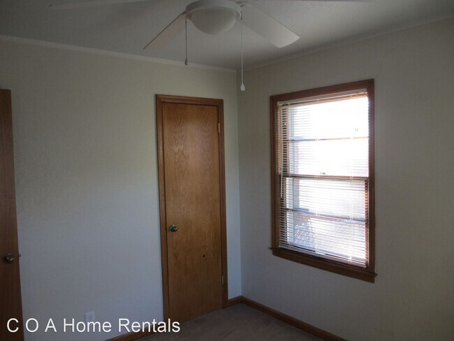 Building Photo - 2 br, 1 bath House - 939 S. Drury