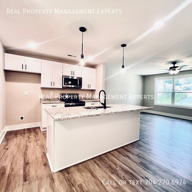 Foto del edificio - 412 N Scruggs St