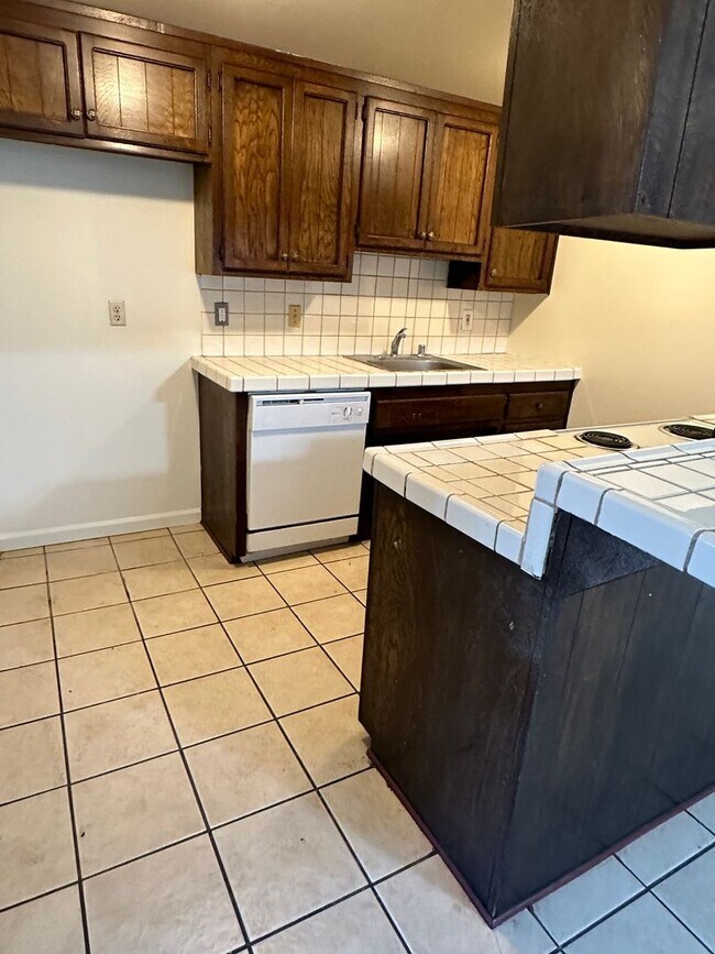 6512 Mauana Way, Citrus Heights, CA 95610 House Rental in Citrus