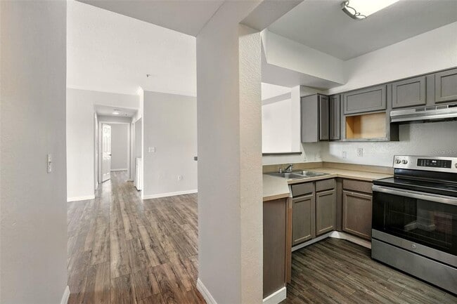 Building Photo - 5526 Pga Blvd