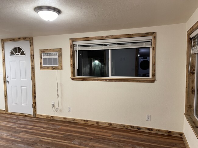 Foto del edificio - 412 S Mission St