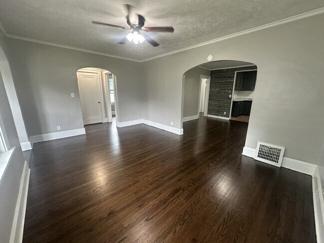 Building Photo - 2906 Arcadia Terrace