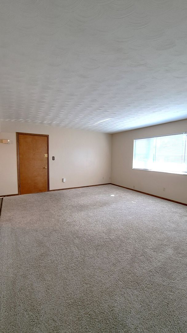 Foto del edificio - 805 Mitchell Ave