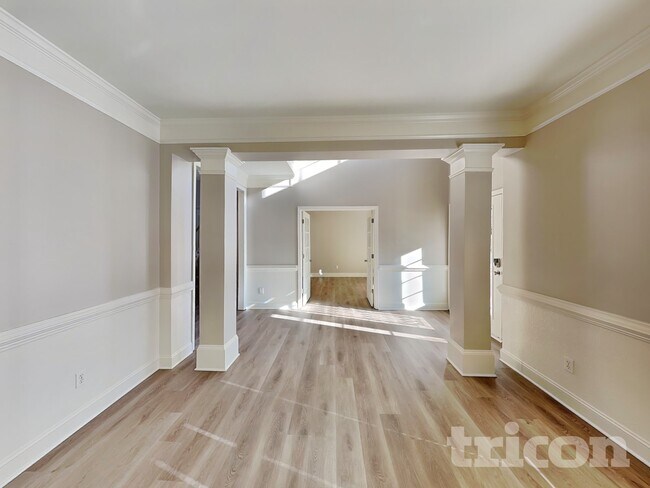 Building Photo - 11730 Crossroads Pl