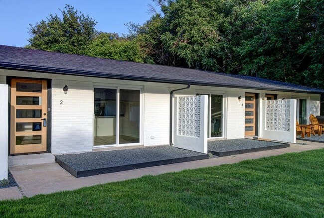 Building Photo - 1207 Hollow Creek Dr
