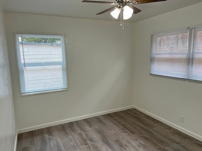 Foto del edificio - 7th st., #22632,  #22634, &amp;  #22636