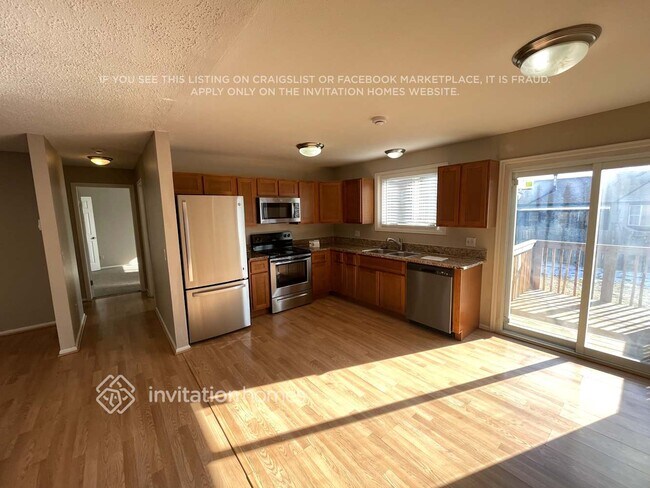 Building Photo - 1393 S Zeno St