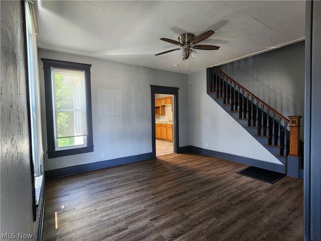 Foto del edificio - 139 Highland Ave