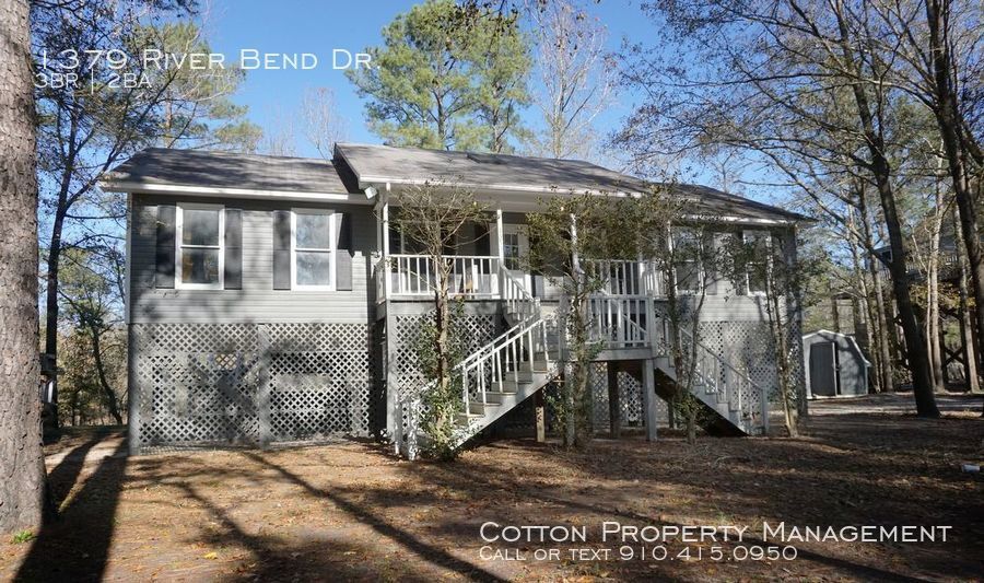 Primary Photo - 1379 River Bend Dr
