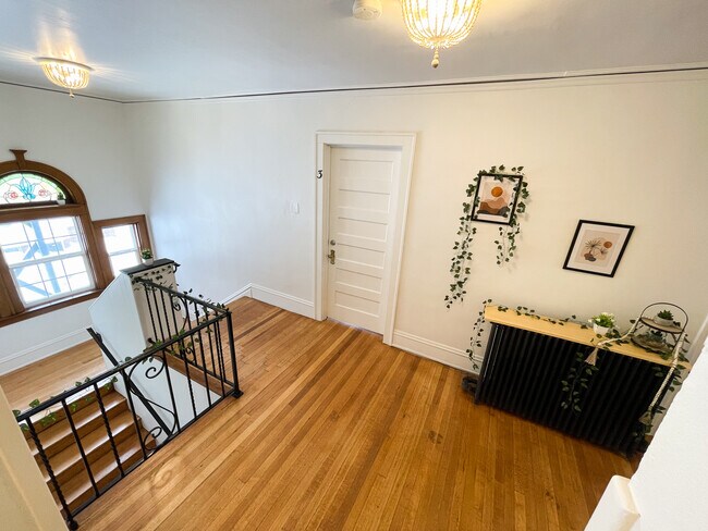 Foto del edificio - 3721 Cottage Grove Ave