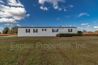 Building Photo - 240 Ebenezer Church Rd
