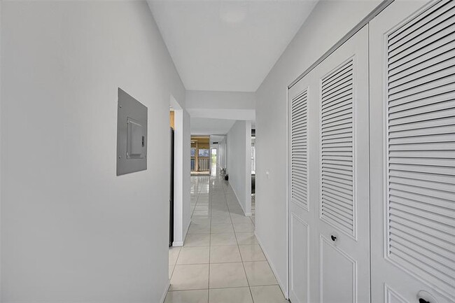 Foto del edificio - 14773 Cumberland Dr