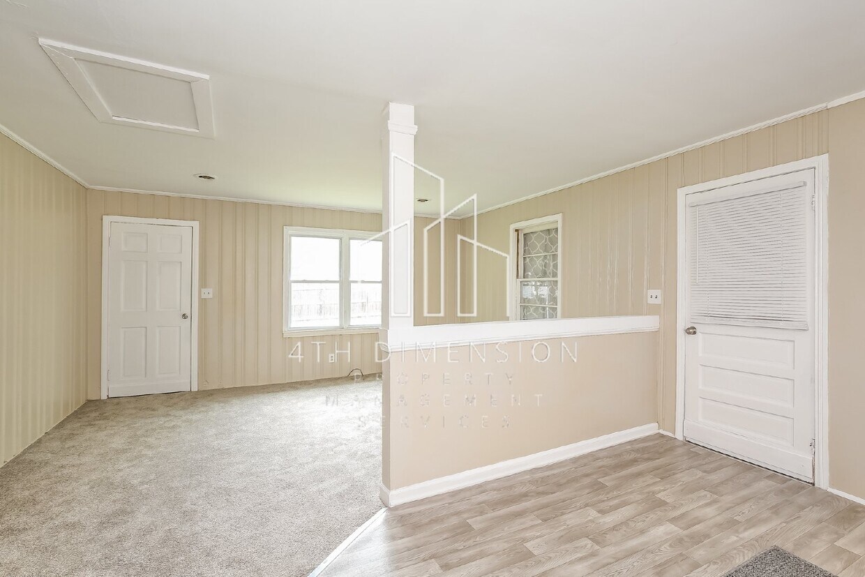 Primary Photo - "Charming 2-Bedroom 1 bath home at 4222 Gl...