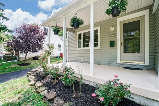 Building Photo - 117 Sharon Springs Dr