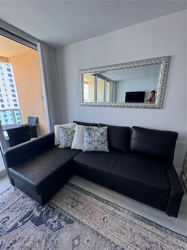Foto del edificio - 2501 S Ocean Dr