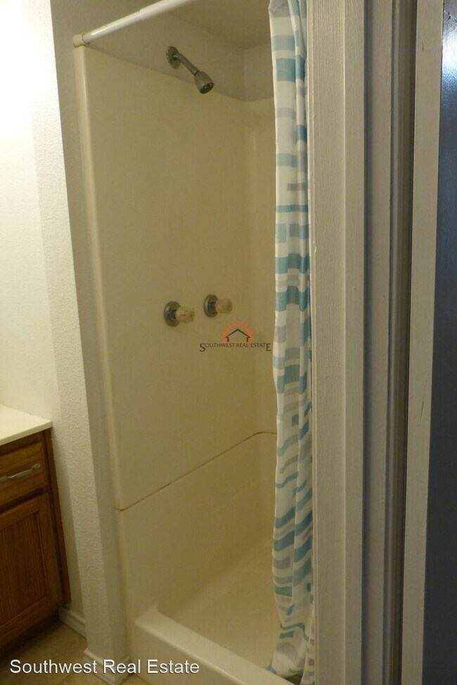 Foto del edificio - 1 br, 1 bath House - 1116 1/2 Reid