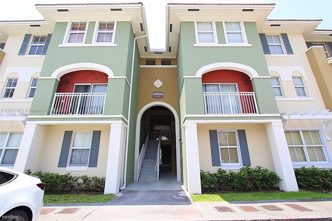 Building Photo - 3 br, 2.5 bath House - 11202 NW 83rd St Ap...